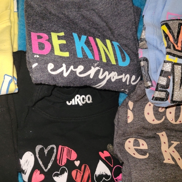 T-Shirts Bundle of 8 Big Girls Size Large 10-12 - Picture 6 of 7